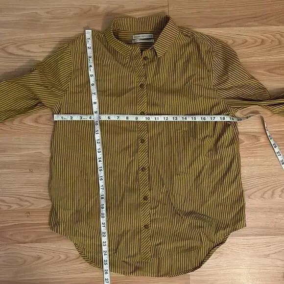 Urban Outfitters Vertical Stripe Button Down Top Size Small - Picture 8 of 8